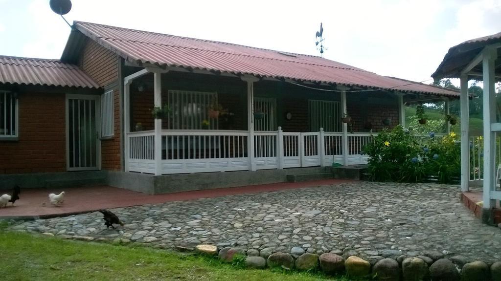 필란디아 La Gaviota Bnb B&B 외부 사진